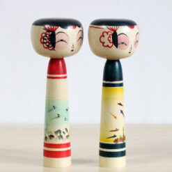 Niiyama Yoshinori Medaka Fish Kokeshi Doll Set Right