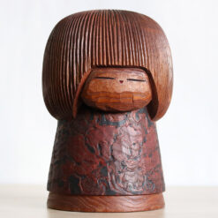 Kuribayashi Issetsu Exclusive Kokeshi Doll Front