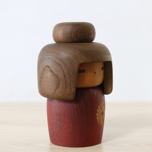 Yamanaka Sanpei Small Vintage Kokeshi Doll Right