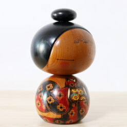 Kano Chiyomatsu Vintage Kokeshi Doll Kabi Right