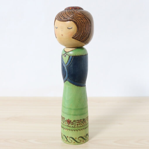 Shirahama Kumiko Kokeshi Doll Harenohi Left