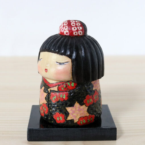 Ichiko Yahagi Kokeshi Doll Koume Left