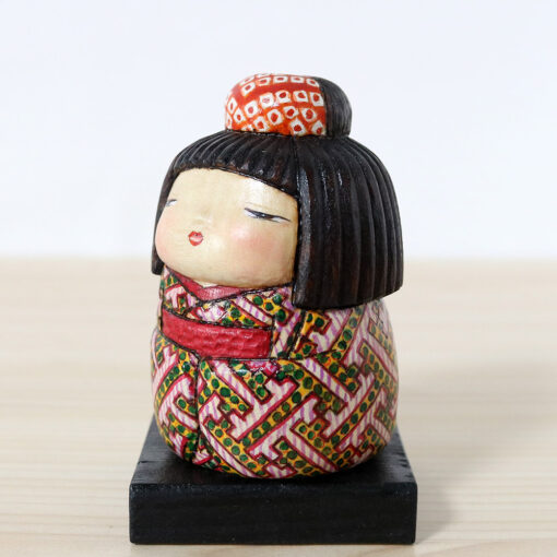 Ichiko Yahagi Creative Kokeshi Doll Murasaki Left