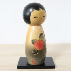 Aoki Ryoka Vintage Kokeshi Doll Hydrangea Right