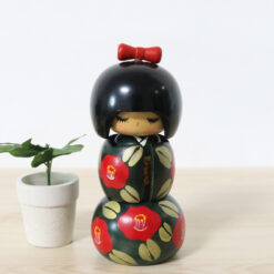 Miyashita Hajime Japanese Vintage Kokeshi Doll Hananoyosoi