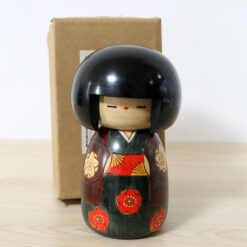 Iwasaki Nobue Vintage Kokeshi Doll Soshun