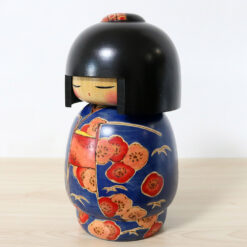 Sekiguchi Toa Creative Kokeshi Hanagoromo Left