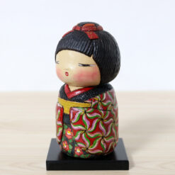 Ichiko Yahagi Creative Kokeshi Doll Camellia Left