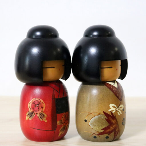 Sato Suigai Vintage Kokeshi Doll Shizuharu Right