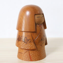 Aoki Ryoka Vintage Kokeshi Doll Isoshigi Right