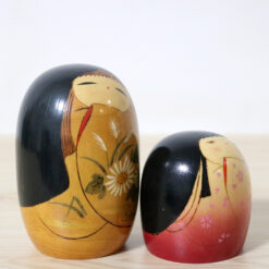 Kunio Miyakawa Kokeshi Doll Set Kyobijin Right