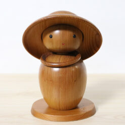 Yakusugi Kokeshi Doll With Removable Hat 18cm
