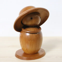 Yakusugi Kokeshi Doll With Removable Hat 18cm Right