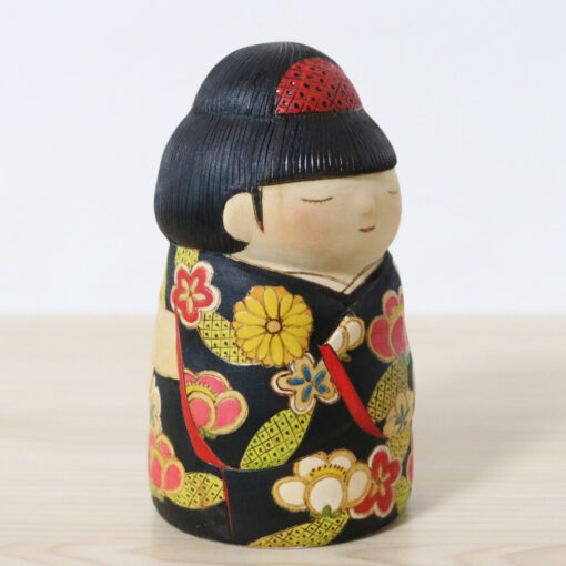 Yuko Yamazaki Creative Kokeshi Doll Osumashi Right
