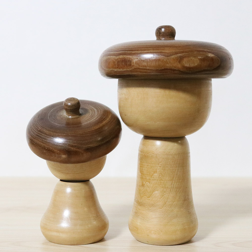 hideo-ishihara-vintage-kokeshi-dolls-boshi-no-akachan-back Hideo Ishihara Vintage Kokeshi Dolls Boshi No Akachan Back