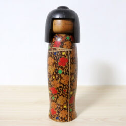 Sekiguchi Toa Vintage Kokeshi Doll Flower Garden Front