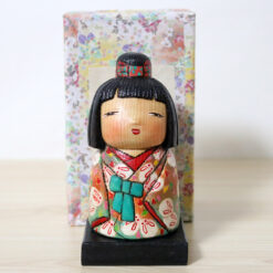 Yahagi Ichiko Kokeshi Doll Uzuki
