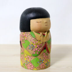 Yamazaki Yuko Kokeshi Doll Sakurasakura Right