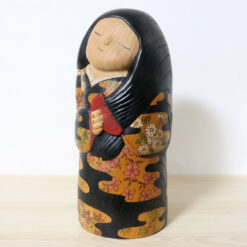 Yuko Yamazaki Creative Kokeshi Doll Musumegokoro Left