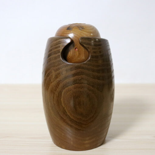 Miyajima Muhitsu Kokeshi - Quiet Thoughts - Kokeshi Japan