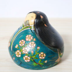 Chiyomi Horiuchi Creative Kokeshi Oborozukiyo Left