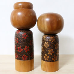 Kano Chiyomatsu Vintage Kokeshi Omoi Back
