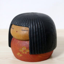 Yamanaka Sanpei Vintage Kokeshi Harukoishi Left