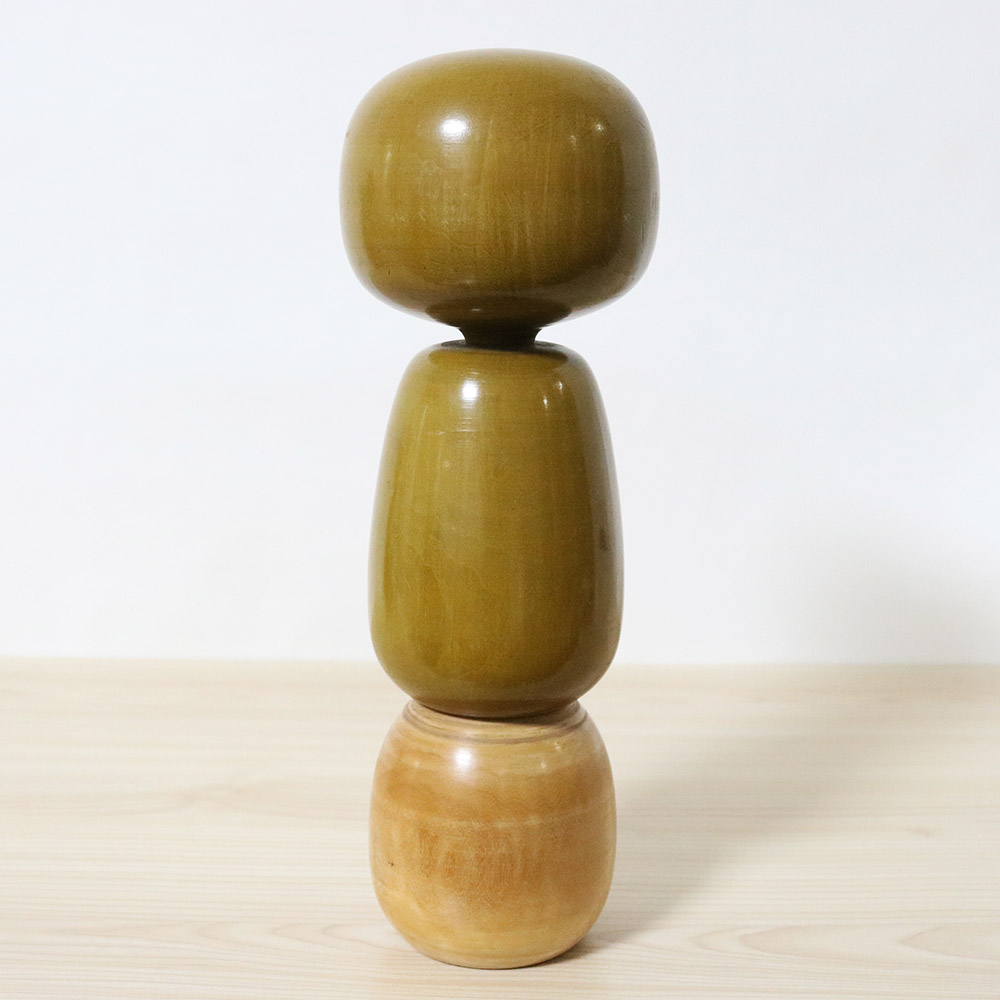 Kato Masami Vintage Japanese Kokeshi Doll Usubi Back