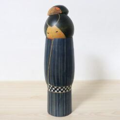Sekiguchi Sansaku Vintage Japanese Kokeshi Doll Tsuya Left