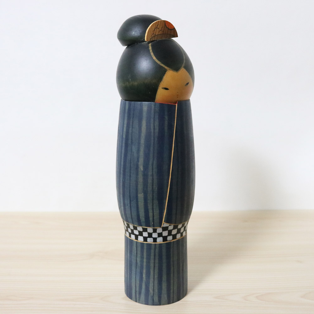 Sekiguchi Sansaku Vintage Japanese Kokeshi Doll Tsuya Right