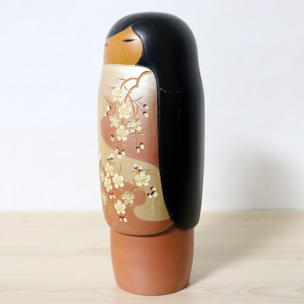 Kaoru Nozawa Kokeshi Doll Miyoshino Left