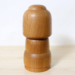 Sato Suigai Vintage Kokeshi Doll Kikunohana Back