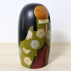 Kaoru Nozawa Kokeshi Doll Kisaragi Right