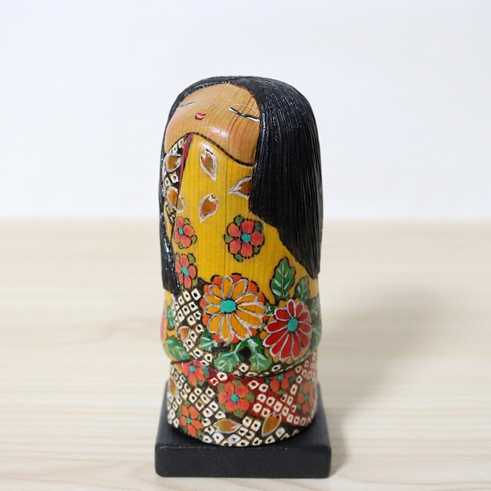 Yahagi Ichiko Creative Kokeshi Doll Hanasato Left