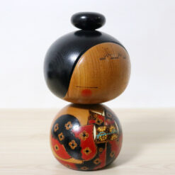 Kano Chiyomatsu Sosaku Kokeshi Doll Kabi Right