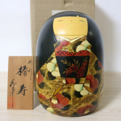 Usaburo Vintage Kokeshi Doll Everlasting Camellia