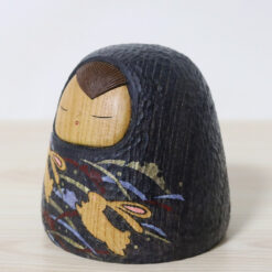 Watanabe Kunihiko Sosaku Kokeshi Doll Dreaming Left